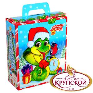 Сладкий новогодний подарок в картонной упаковке весом 650 грамм  в Хилке